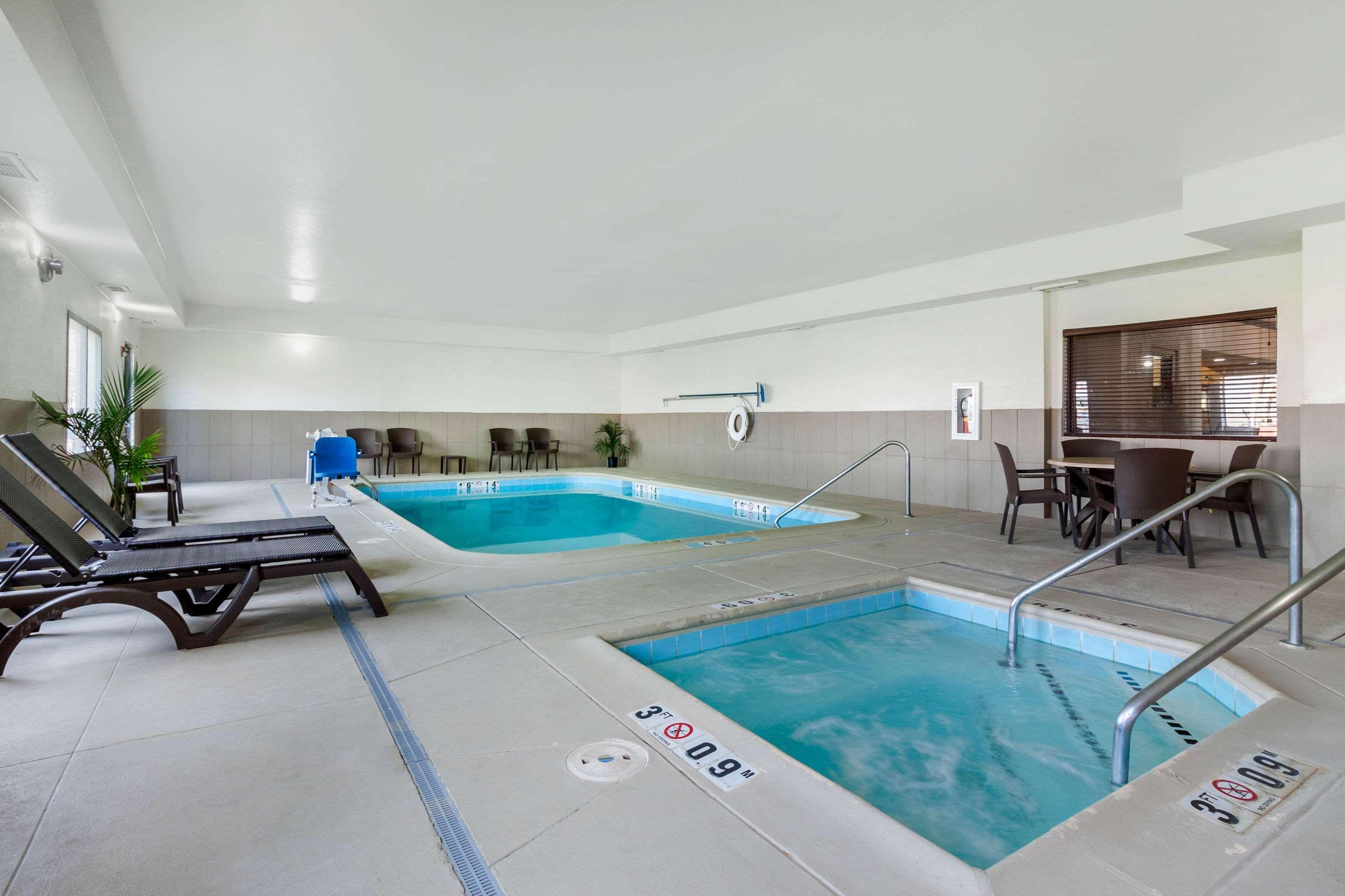 Comfort Suites Omaha East-Council Bluffs Eksteriør bilde
