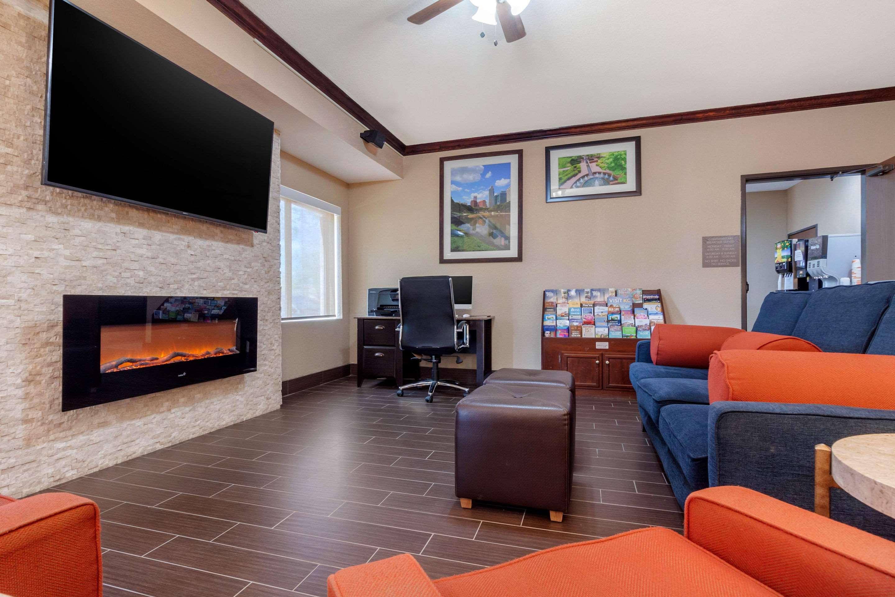 Comfort Suites Omaha East-Council Bluffs Eksteriør bilde