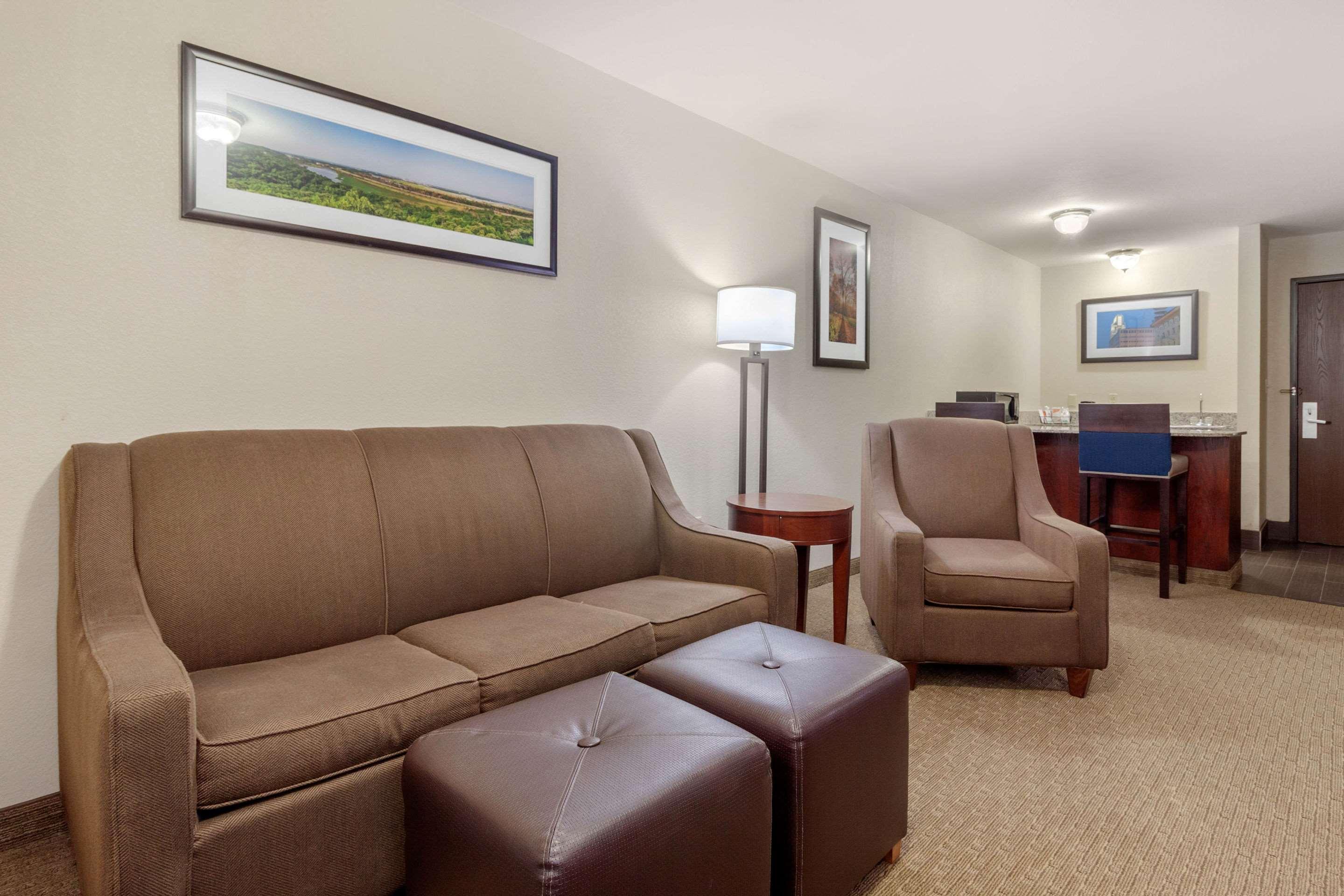 Comfort Suites Omaha East-Council Bluffs Eksteriør bilde